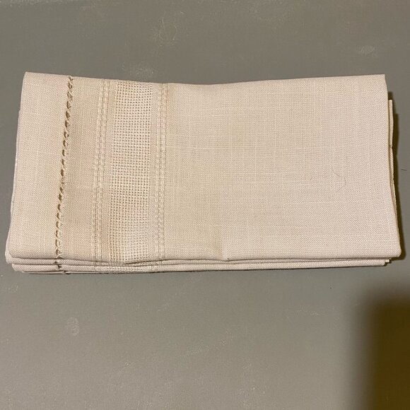 New Linen Napkins Set of 4 Ivory 100% Polyester 20'' x 20'' Not Used - Picture 6 of 6